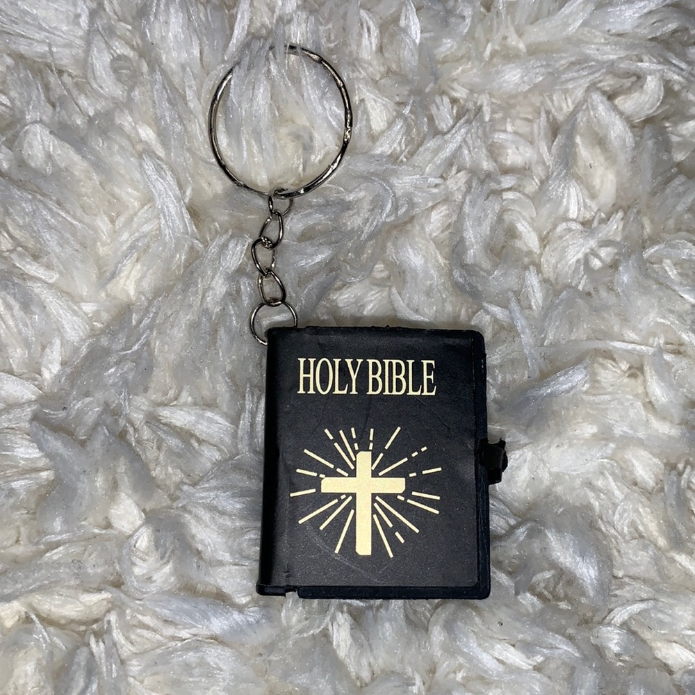 Black Holy Bible Keychain With Real Pages - New